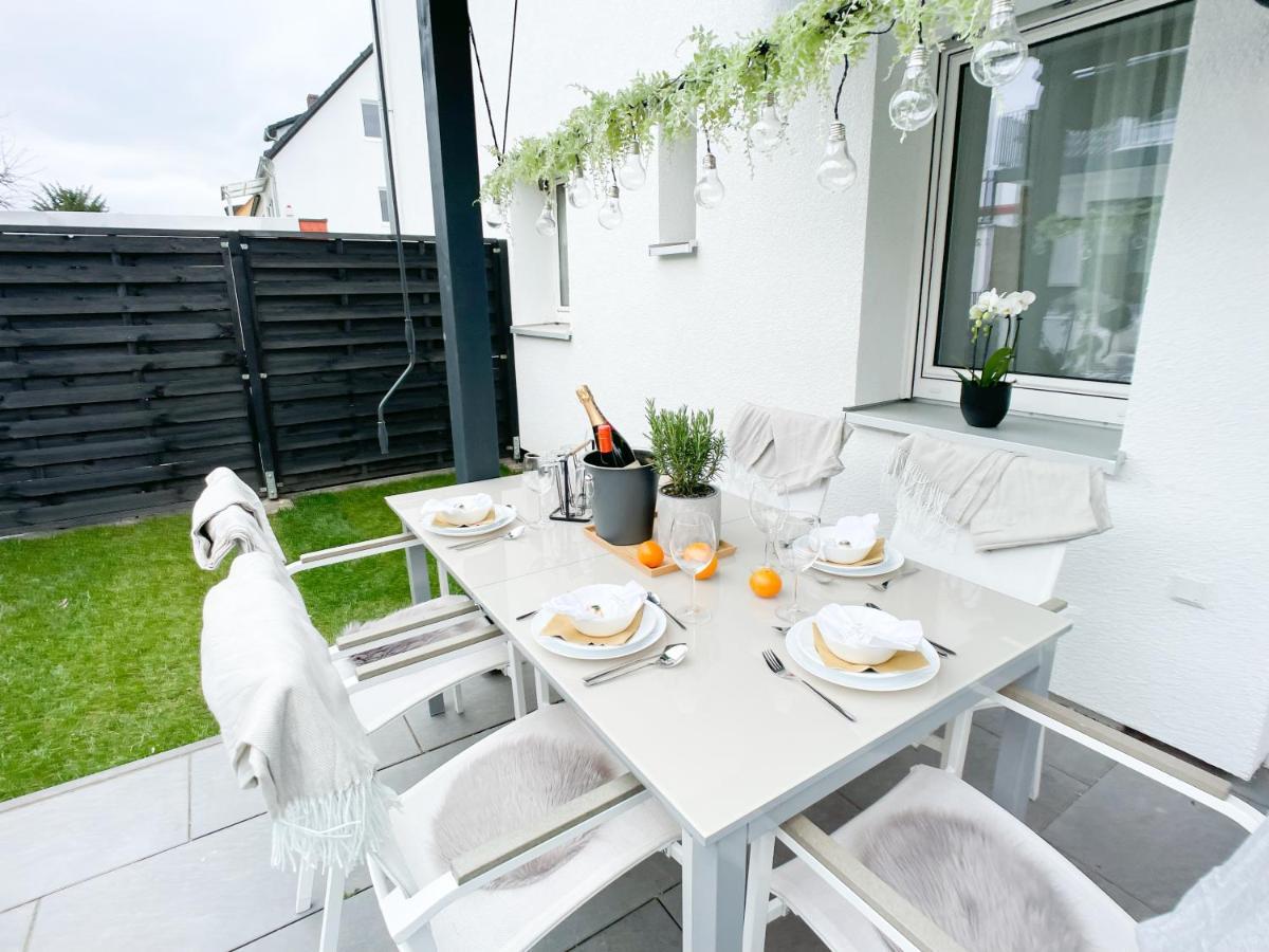 M-Style 01 Apartment Mit Terrasse Und Gasgrill, 24H Self-Check-In, Free Parking, Netflix Neurenberg Buitenkant foto
